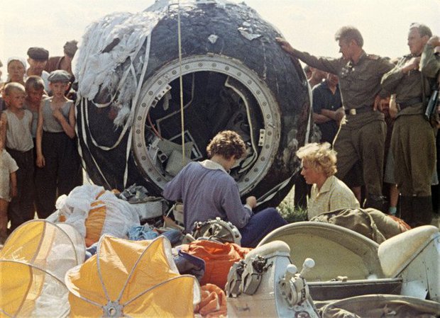 Nữ phi hành gia đầu tiên bay vào vũ trụ và chuyến hành trình nghẹt thở suýt không được trở về Trái đất bị giấu kín hàng chục năm - ảnh 4