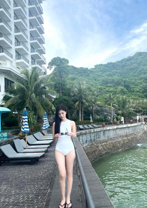 Mỹ nhân Việt lên đồ bikini, áo tắm nóng bỏng mắt khiến dân tình ''u mê'' không lối thoát - ảnh 20