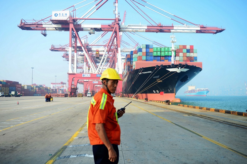 Xuất khẩu của Trung Quốc tăng tốc, dù nhu cầu toàn cầu suy yếu - ảnh 1