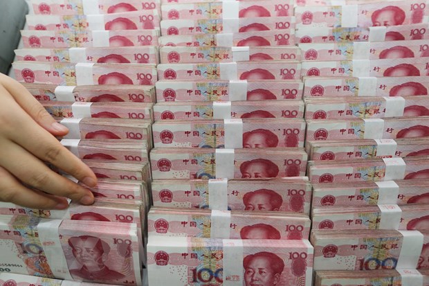 Trung Quốc bất ngờ giảm lãi suất chủ chốt lần thứ 2 trong năm nay - ảnh 1