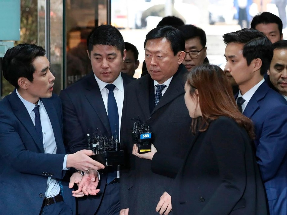 Đằng sau quyết định ân xá của tổng thống Hàn cho ''thái tử Samsung’ - ảnh 3
