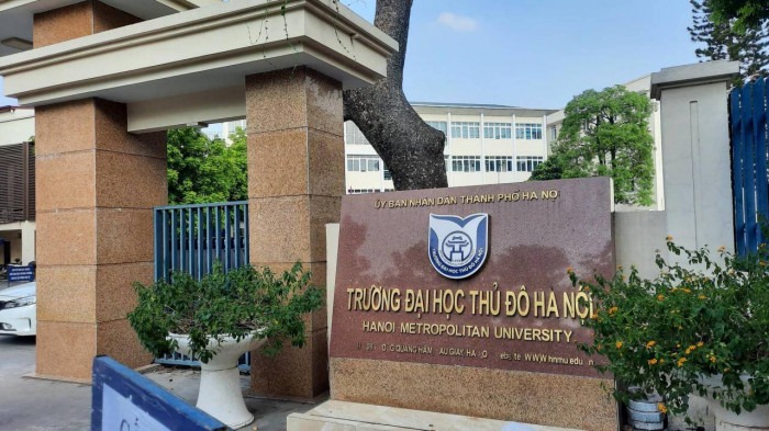 Vụ giảng viên Đại học Thủ đô Hà Nội bị tố sàm sỡ nữ sinh: Hé lộ động thái của nhà trường - ảnh 2