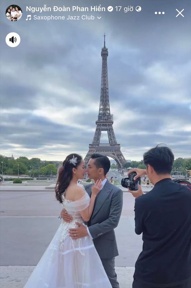Khánh Thi diện váy cưới 20kg trong hôn lễ với Phan Hiển, lộ diện một khách mời đặc biệt - ảnh 12