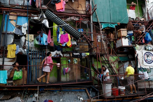 Đại dịch COVID-19 đẩy hàng triệu người Philippines vào cảnh nghèo đói - ảnh 1