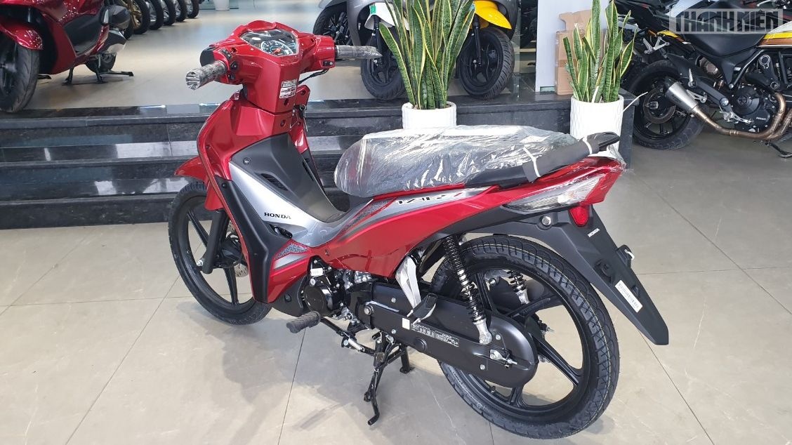 ‘Xe máy’ hạng xoàng ở Thái Lan về Việt Nam giá ngang ngửa Honda SH125i - ảnh 8