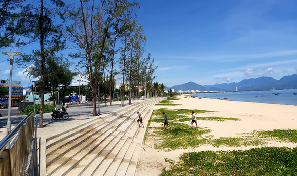 Đà Nẵng làm nhiều công viên, mở lối xuống biển vì dân - ảnh 1