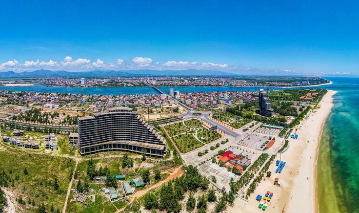 Loạt dự án nghìn tỷ ‘ngủ đông’ ở bán đảo đẹp nhất Quảng Bình - ảnh 1