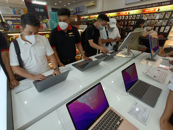 Thêm Macbook, Apple Watch sắp được sản xuất tại Việt Nam? - ảnh 1