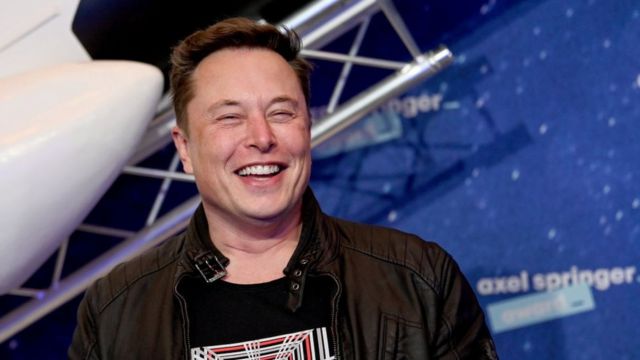 Elon Musk tuyên bố gây ngỡ ngàng vụ mua Man Utd - ảnh 1
