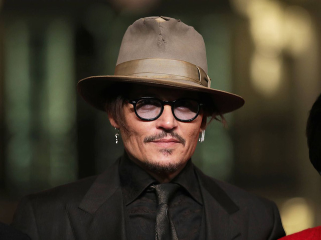 Johnny Depp tiếp tục sự nghiệp điện ảnh với vai trò đạo diễn - ảnh 2