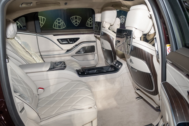 Ngồi thử Mercedes-Maybach S 680 giá 16 tỷ đồng tại Việt Nam: Đóng mở cửa như Rolls-Royce, ghế ông chủ có thể biến thành giường - ảnh 14