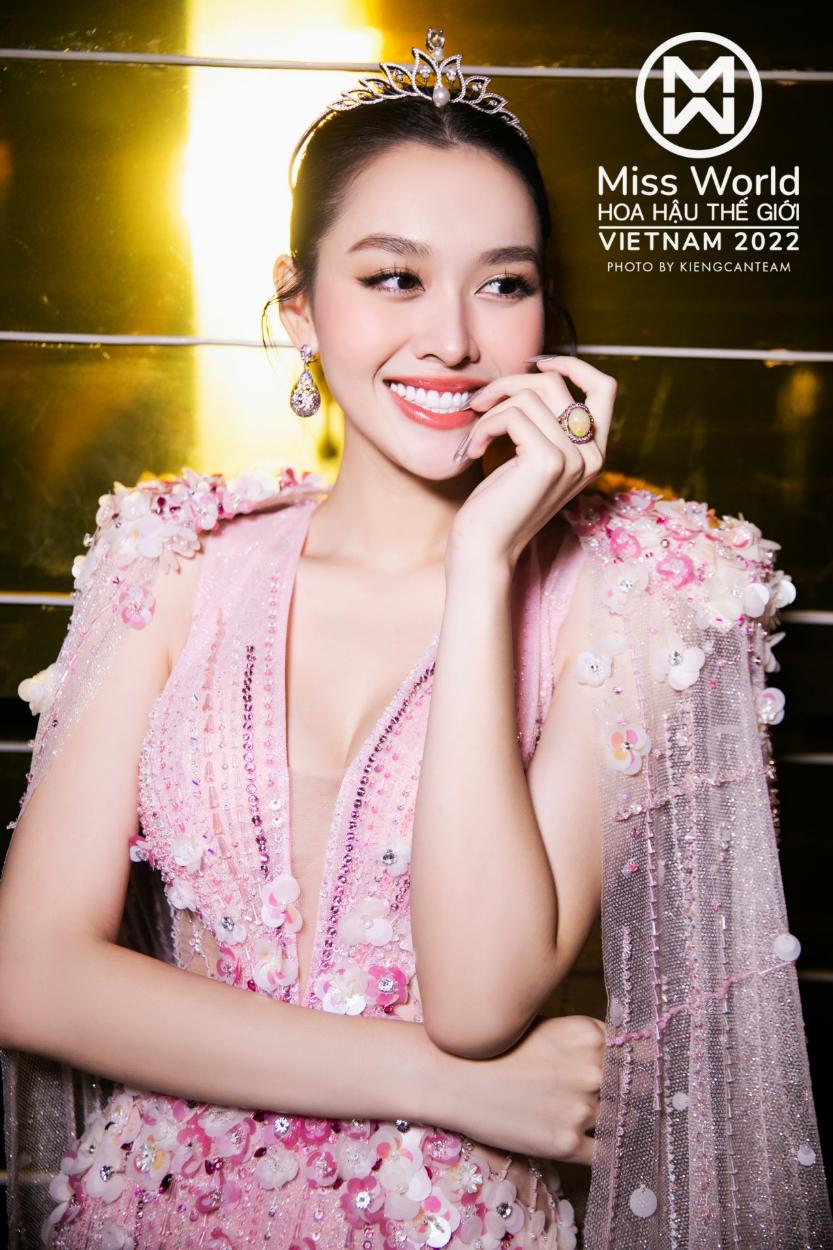 Dàn Hoa hậu đình đám diện trang sức đắt giá của Hera Jewelry & Diamonds dự chung kết Miss World Việt Nam - ảnh 7