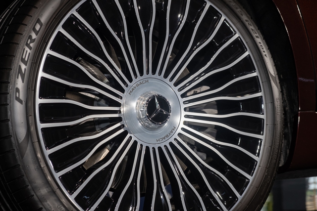 Ngồi thử Mercedes-Maybach S 680 giá 16 tỷ đồng tại Việt Nam: Đóng mở cửa như Rolls-Royce, ghế ông chủ có thể biến thành giường - ảnh 7