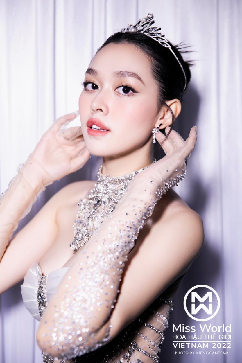 Dàn Hoa hậu đình đám diện trang sức đắt giá của Hera Jewelry & Diamonds dự chung kết Miss World Việt Nam - ảnh 8
