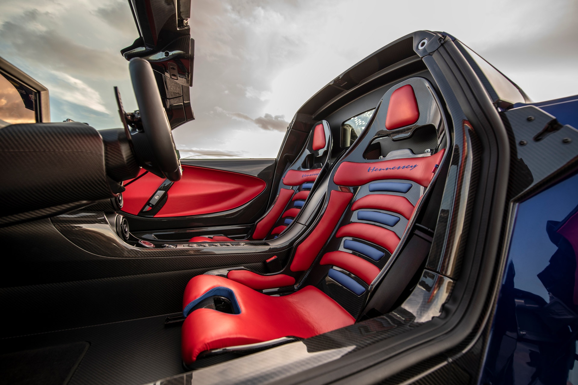 Hennessey Venom F5 Roadster - siêu xe mui trần mạnh hơn 1.800 mã lực - ảnh 8