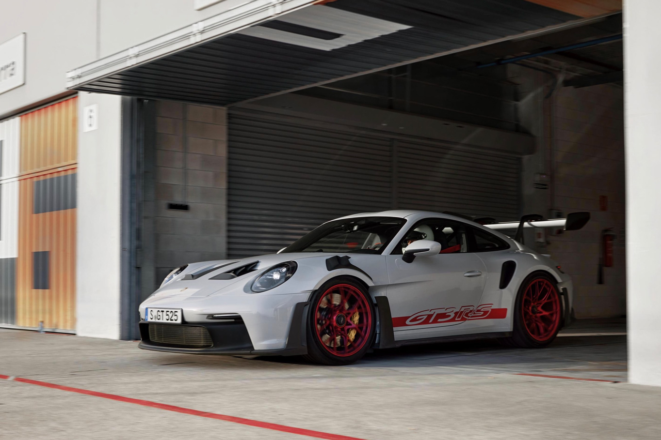 Chi tiết Porsche 911 GT3 RS thế hệ mới - ảnh 16