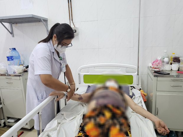 Đắk Lắk: Bệnh nhân sốt xuất huyết tăng nhanh, bệnh viện quá tải - ảnh 1