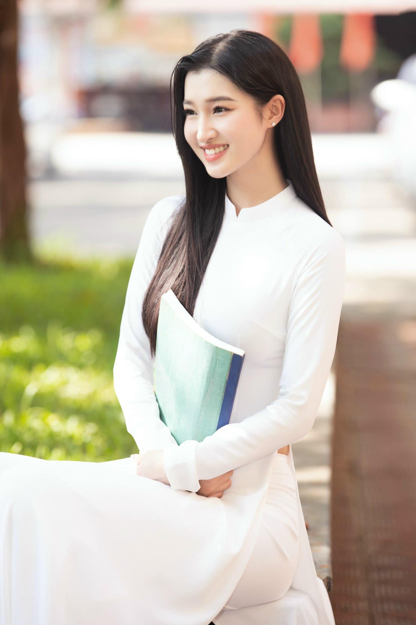 Hoa hậu Ngọc Châu quyến rũ khi mặc váy cưới - ảnh 18