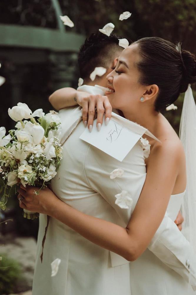 Full 3 bộ ảnh cưới của cô dâu tháng 10 - MC Liêu Hà Trinh - ảnh 8
