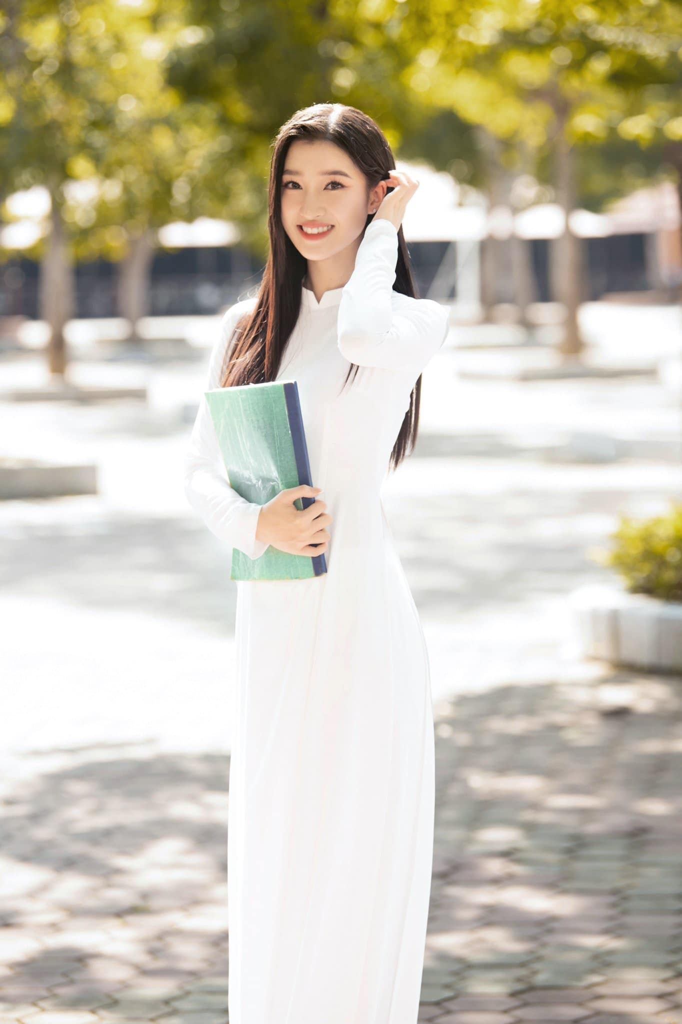Hoa hậu Ngọc Châu quyến rũ khi mặc váy cưới - ảnh 19