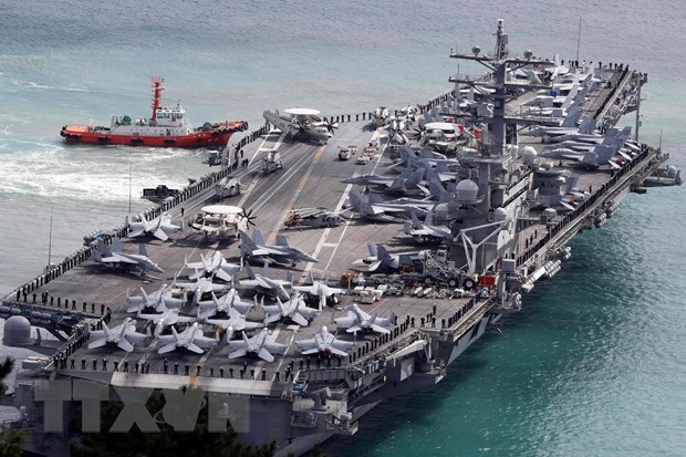 Biên đội tàu sân bay USS Ronald Reagan của Mỹ đã tới Hàn Quốc - ảnh 1