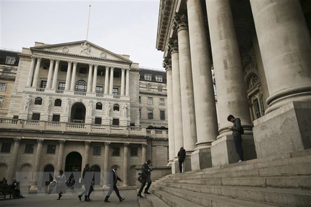 Ngân hàng Trung ương Anh tăng lãi suất nhằm đối phó với lạm phát tăng - ảnh 1