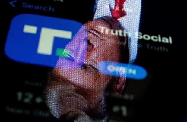 Facebook có thể dỡ lệnh cấm với ông Donald Trump vào đầu năm 2023 - ảnh 1