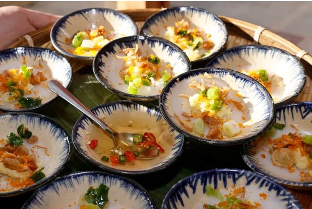 Bếp trưởng Mỹ gốc Việt nổi tiếng nhờ món bún đậu mắm tôm - ảnh 2