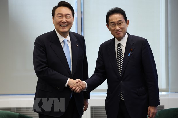 Quan chức Nhật Bản đánh giá tích cực cuộc gặp thượng đỉnh Nhật-Hàn - ảnh 1