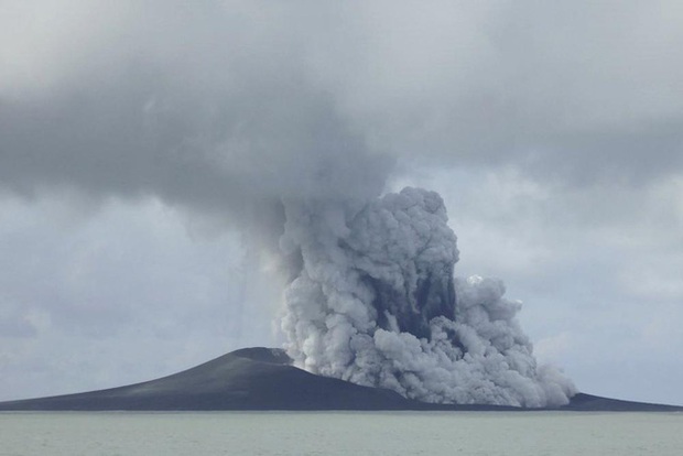 Đảo “nhí” xuất hiện ở Thái Bình Dương sau khi núi lửa dưới biển phun trào - ảnh 2
