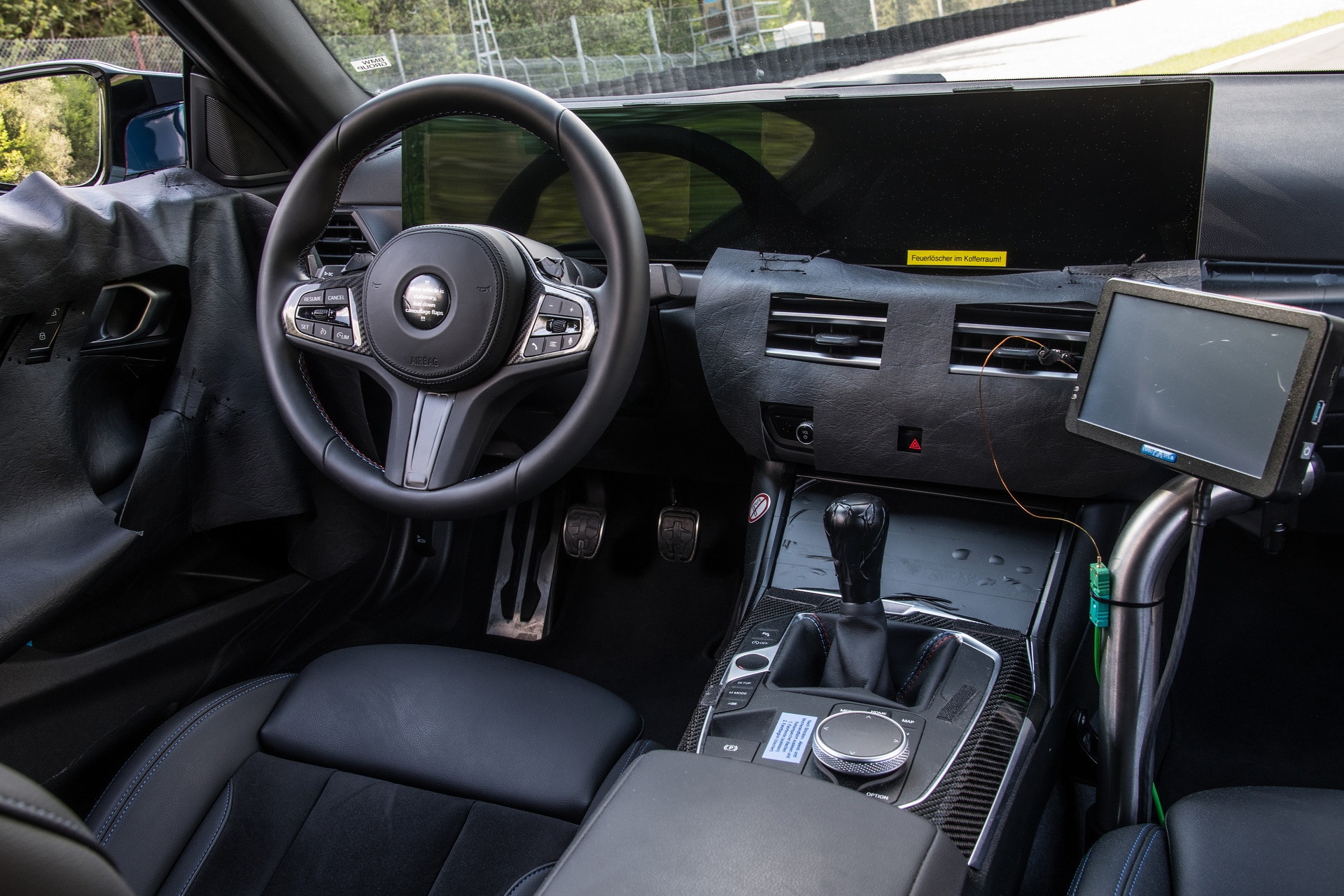 BMW M2 thế hệ mới lộ thiết kế đầy tranh cãi - ảnh 10