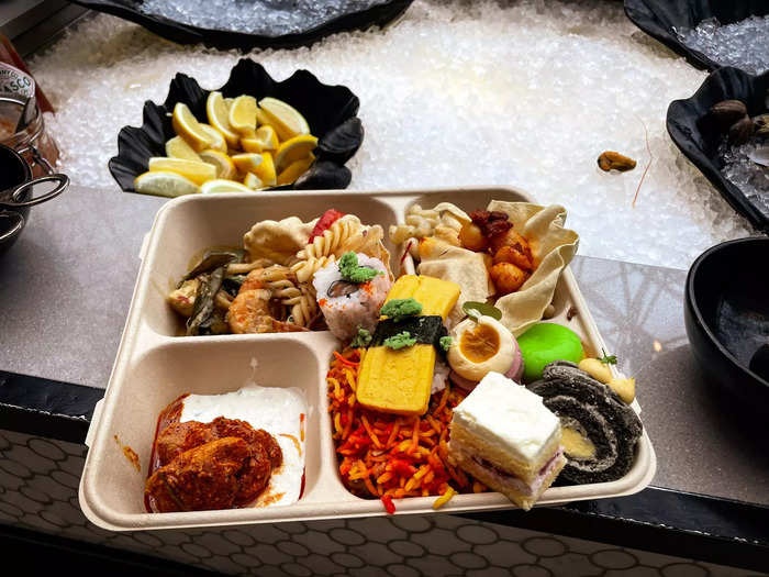 Trả tiền để ăn đồ buffet thừa ở Singapore - ảnh 7