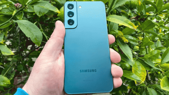 Galaxy S23 và iPhone 14: đây là 5 cách chiếc flagship sắp ra mắt của Samsung có thể đánh bại “con cưng” Nhà Táo - ảnh 1