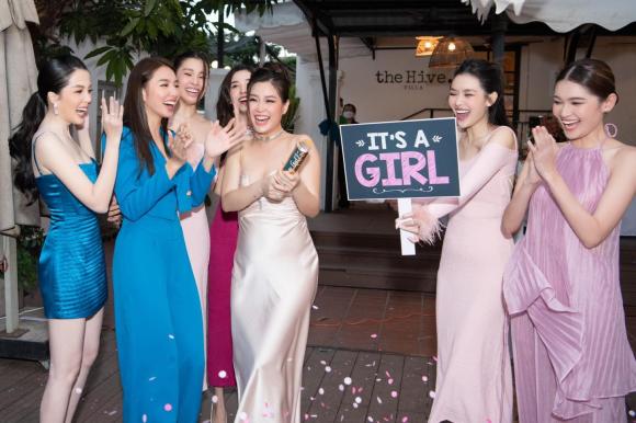 Á hậu Diễm Trang tổ chức tiệc công khai giới tính con thứ hai, loạt người đẹp đến dự - ảnh 2