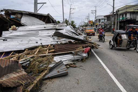 Philippines tan hoang sau khi siêu bão Noru tàn phá - ảnh 4