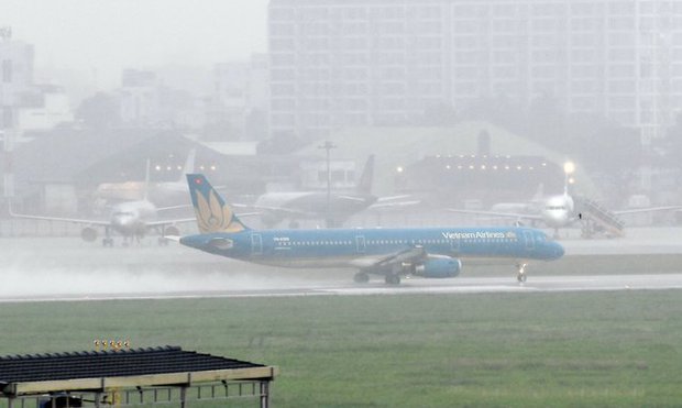 5 sân bay dừng khai thác do ảnh hưởng của bão Noru - ảnh 1