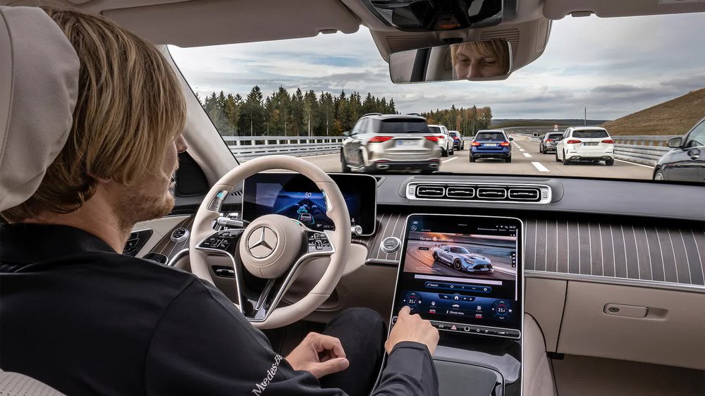 Công nghệ tự lái của Mercedes 