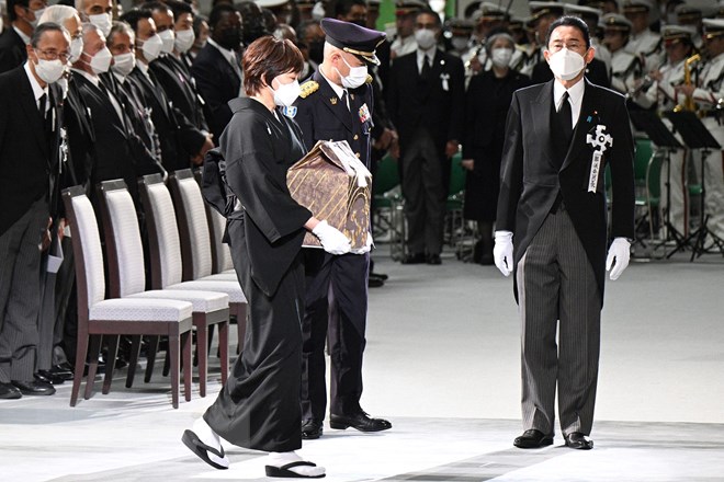 Chủ tịch nước Nguyễn Xuân Phúc dự Lễ Quốc tang cố Thủ tướng Abe Shinzo - ảnh 11