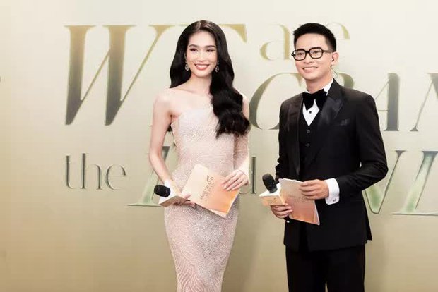 Thuỳ Tiên và dàn mỹ nhân tái xuất, 2 khách mời quốc tế xuất hiện trên thảm đỏ chung khảo Miss Grand Vietnam - ảnh 18