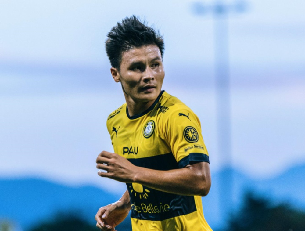 HLV Pau FC hứa cho Quang Hải thi đấu nhiều hơn - ảnh 1