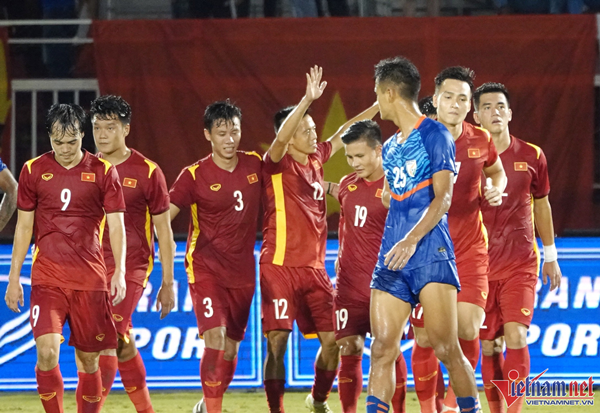 V-League trở lại: Chờ hiệu ứng từ tuyển Việt Nam - ảnh 1