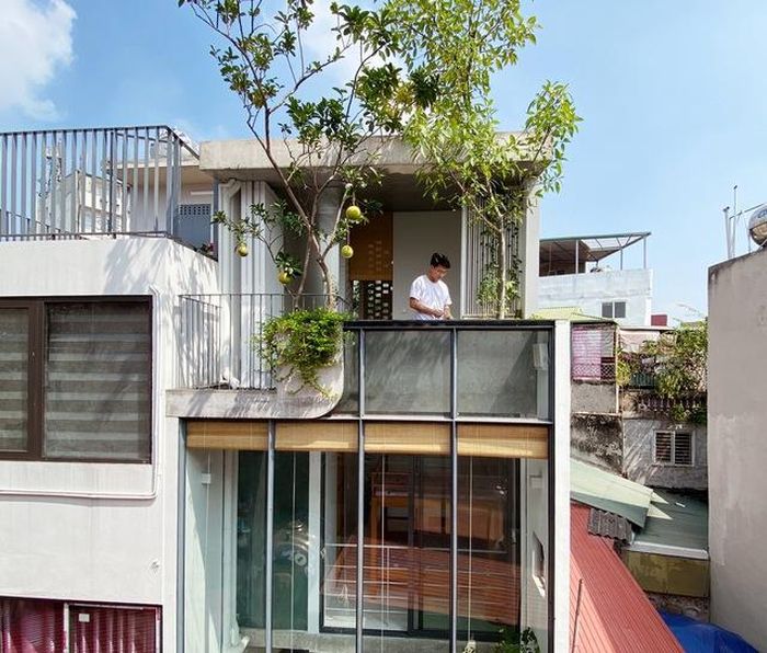Căn nhà siêu nhỏ 24m2 ở Việt Nam được lên tạp chí Insider của Mỹ, từng lọt top nhà đẹp nhất thế giới - ảnh 1
