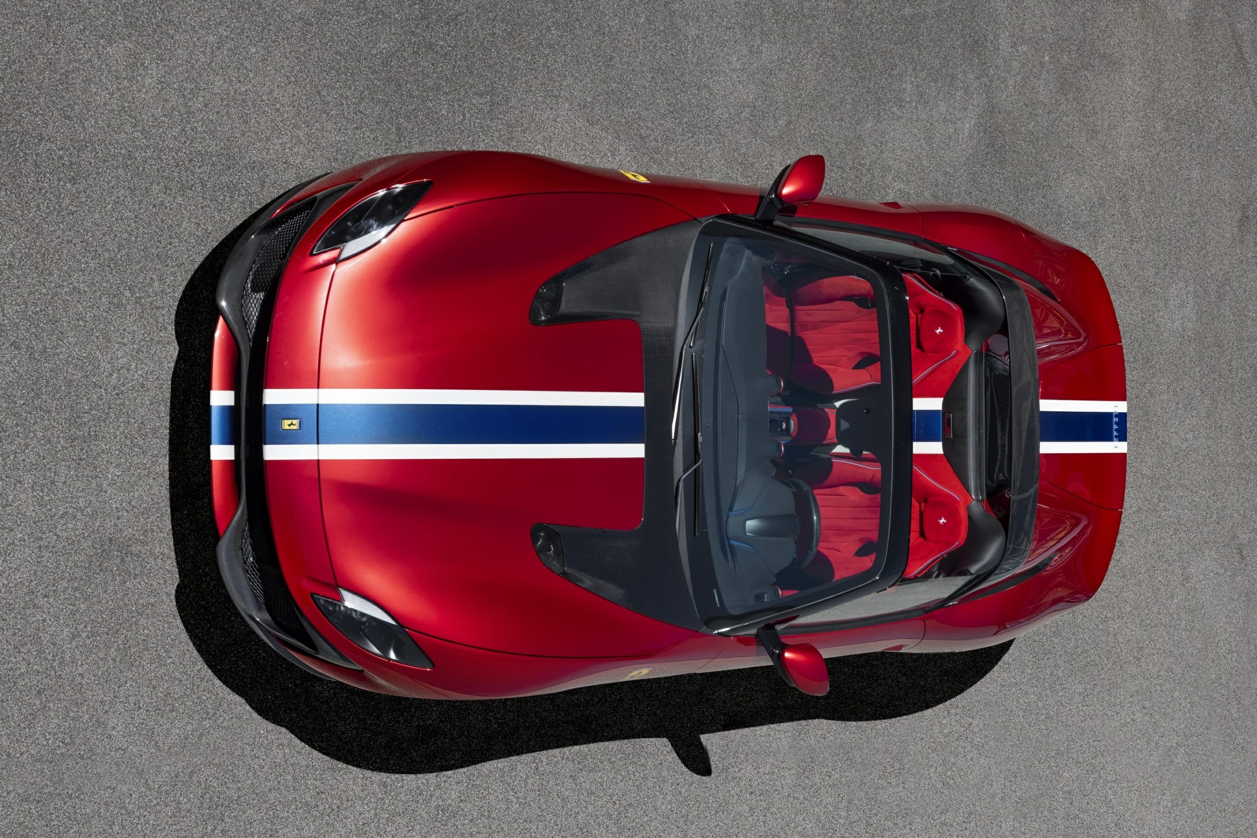 Cận cảnh siêu xe Ferrari SP51 độc nhất thế giới - ảnh 3