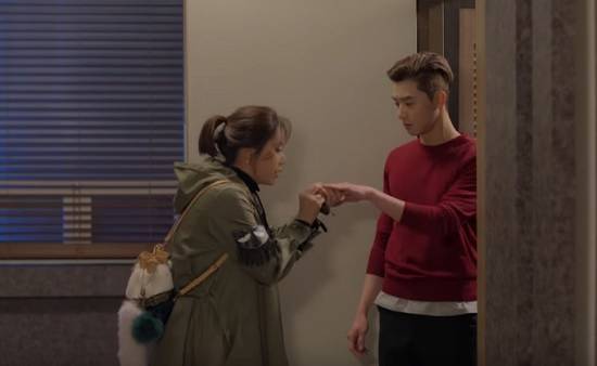 Những màn cầu hôn ấn tượng nhất phim Hàn: Park Seo Joon tới phút cuối vẫn gây cười - ảnh 5