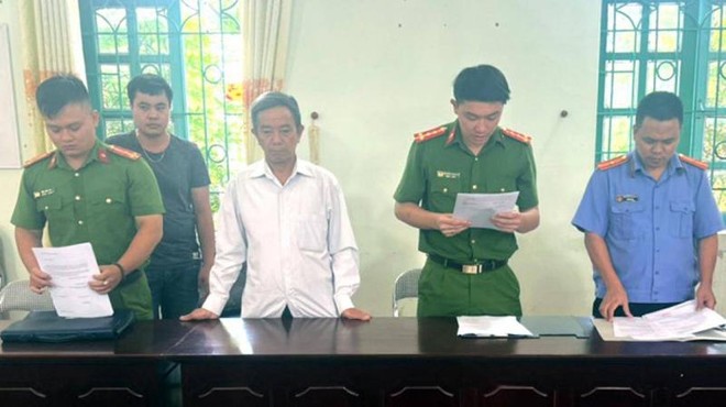 Sau Phó Chủ tịch thành phố Điện Biên, 1 trưởng thôn bị bắt - ảnh 1