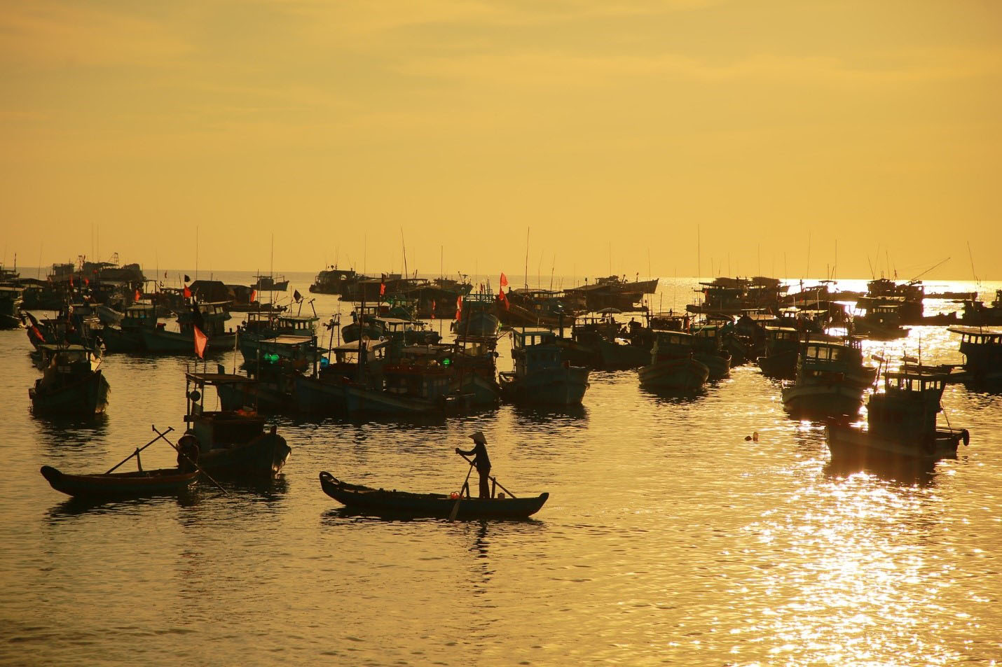 Vẻ đẹp yên bình của biển Kep, cách Việt Nam chỉ 20km - ảnh 13