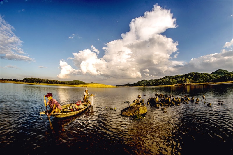 Hồ Phú Ninh mùa nước cạn - ảnh 1
