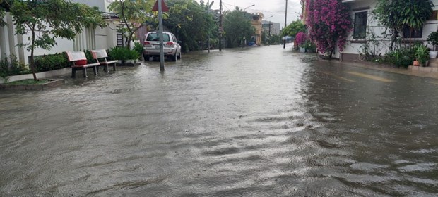 Mưa lớn khiến nhiều địa phương của tỉnh Quảng Ninh bị ngập lụt cục bộ - ảnh 1