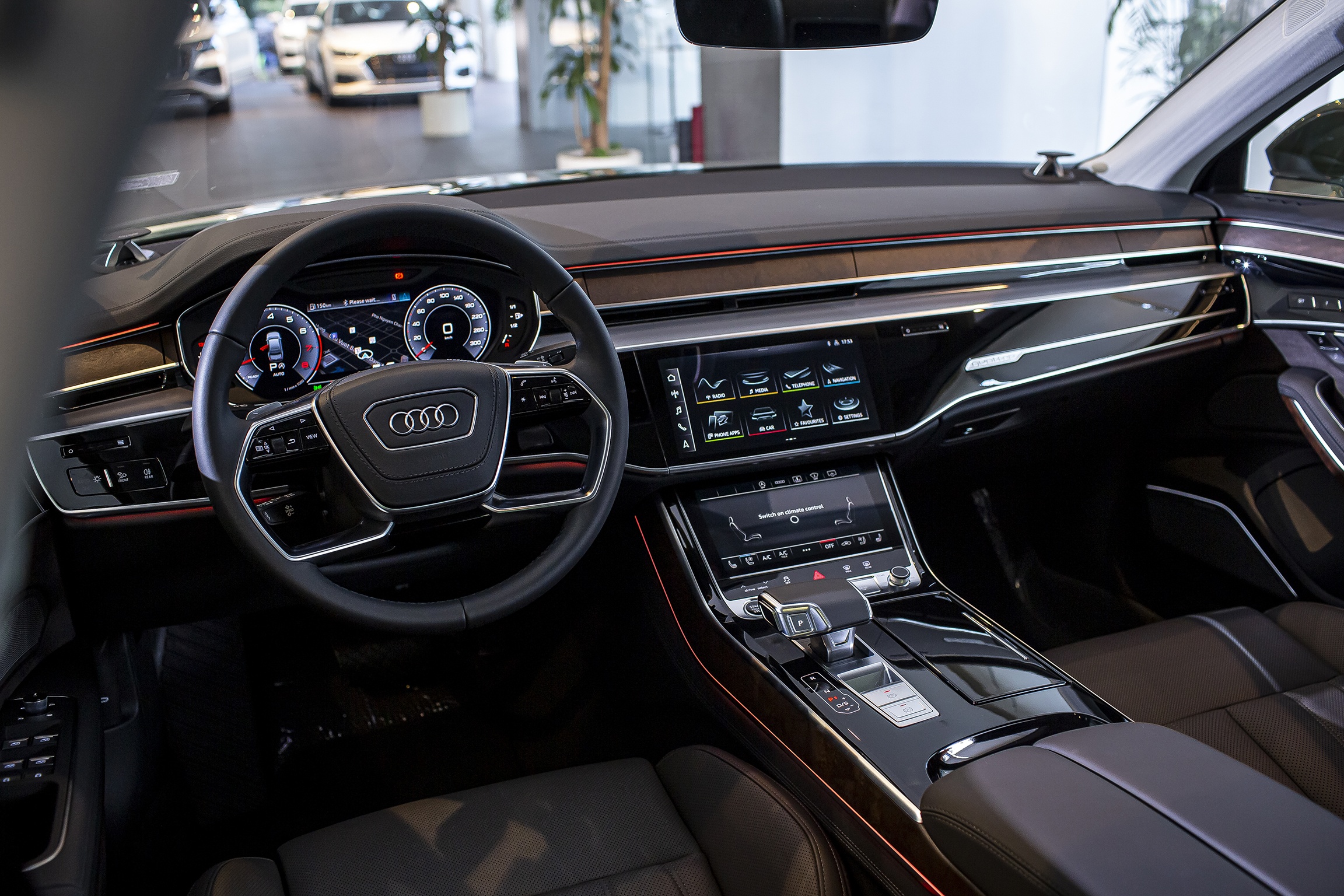 Cận cảnh Audi A8L đời 2022 giá 6 tỷ đồng của ông Nguyễn Quốc Cường - ảnh 8