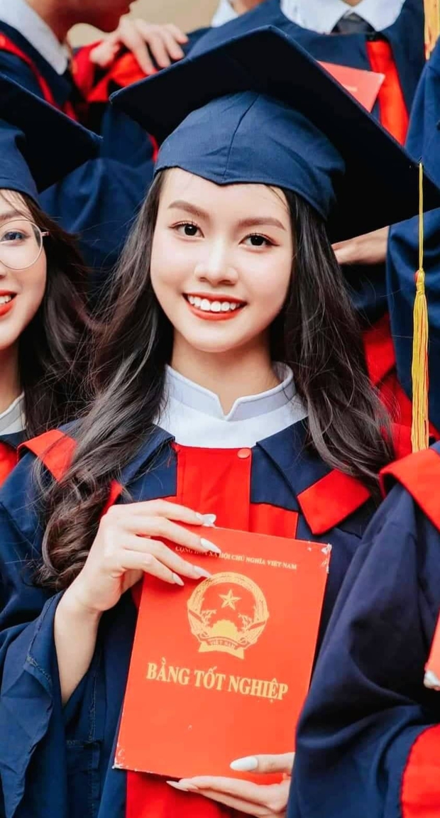 Nữ sinh Hà Nội trở thành Quán quân học bổng nhờ bài luận về cái tên đặc biệt - ảnh 1